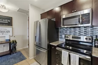 Photo #6: 2761787 Listing 