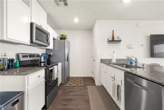 Photo #6: 2761797 Listing 