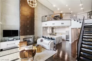 Photo #2: 2761817 Listing 