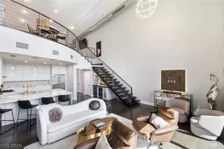 Photo #3: 2761817 Listing 