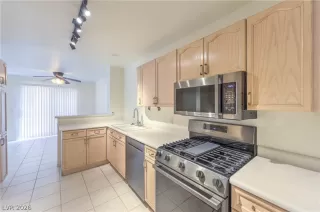 Photo #2: 2761826 Listing 