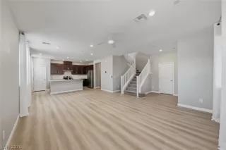 Photo #3: 2761836 Listing 