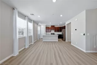 Photo #6: 2761836 Listing 