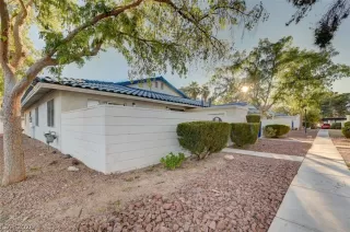 Photo #1: 2761842 Listing 