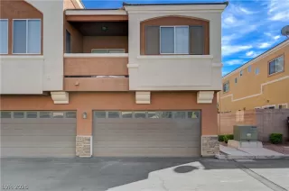 Photo #1: 2761861 Listing 