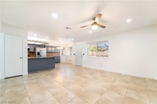 Photo #2: 2761878 Listing 