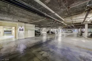 Photo #5: 2761887 Listing 