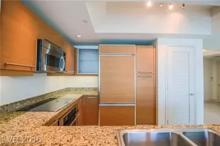 Photo #5: 2761906 Listing 