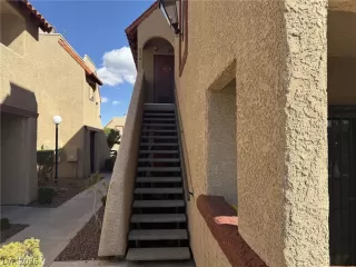 Photo #1: 2761914 Listing 