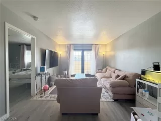 Photo #4: 2761914 Listing 