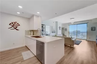 Photo #3: 2761928 Listing 