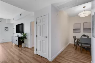 Photo #4: 2761928 Listing 