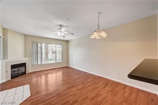 Photo #1: 2761958 Listing 