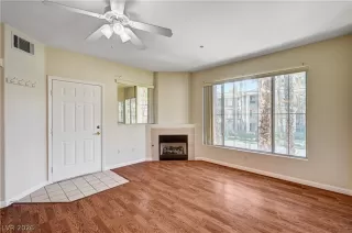 Photo #3: 2761958 Listing 