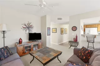 Photo #4: 2761968 Listing 