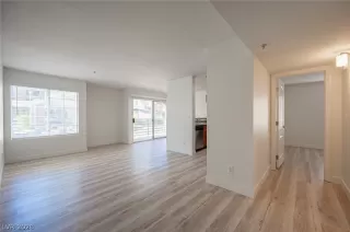 Photo #1: 2761972 Listing 