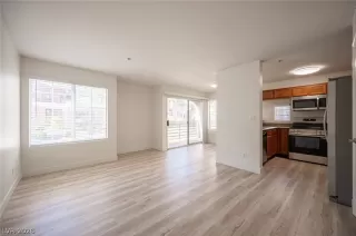 Photo #2: 2761972 Listing 