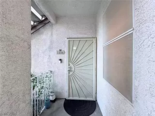 Photo #4: 2761977 Listing 