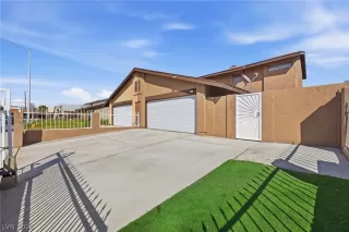 Photo #1: 2761982 Listing 