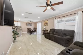 Photo #6: 2761982 Listing 