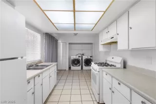 Photo #5: 2761983 Listing 