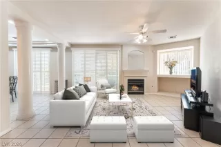 Photo #3: 2762002 Listing 