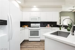 Photo #5: 2762007 Listing 