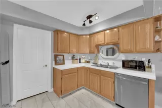 Photo #6: 2762117 Listing 