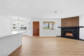 Photo #6: 2762137 Listing 