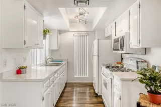 Photo #6: 2762241 Listing 