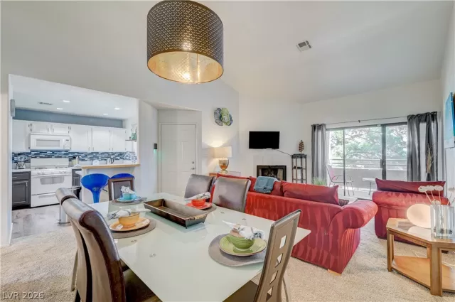 MLS: 2762275 Condo For Sale