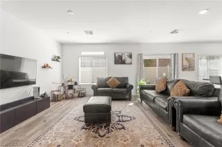 Photo #6: 2762276 Listing 