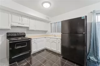 Photo #3: 2762292 Listing 