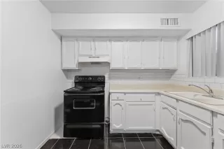 Photo #4: 2762292 Listing 