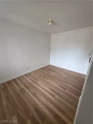 Photo #2: 2762301 Listing 