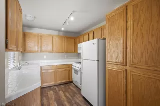 Photo #2: 2762318 Listing 