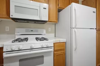 Photo #5: 2762318 Listing 