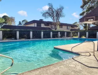 Photo #1: 2762372 Listing 