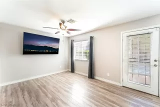 Photo #2: 2762393 Listing 