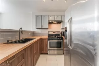 Photo #5: 2762393 Listing 