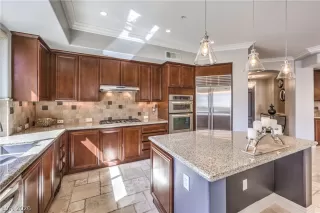 Photo #1: 2762407 Listing 