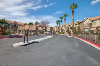 Photo #1: 2762428 Listing 