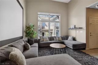 Photo #2: 2762428 Listing 