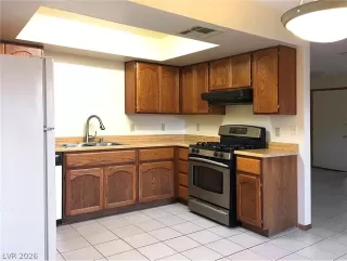 Photo #3: 2762446 Listing 