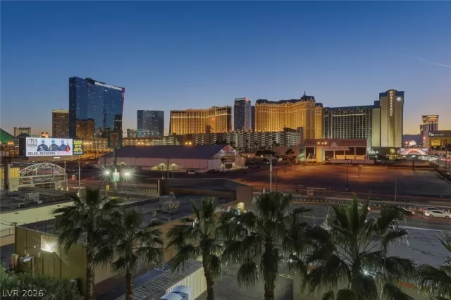 MLS: 2762449 Condo For Sale