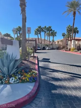 Photo #3: 2762452 Listing 