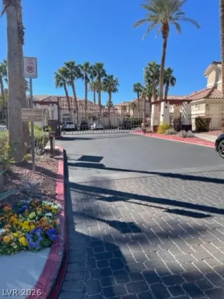 Photo #4: 2762452 Listing 