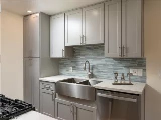 Photo #1: 2762456 Listing 