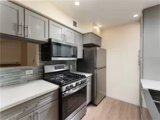 Photo #2: 2762456 Listing 