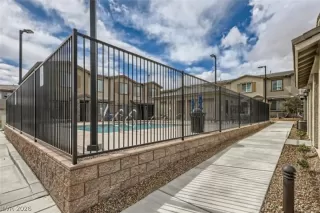 Photo #1: 2762459 Listing